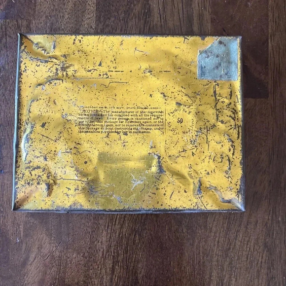 VINTAGE EMPTY FLAT OLD GOLD 50 COUNT CIGARETTE TIN HINGED LID 5-5/8" X 4.5" - Picture 3 of 3